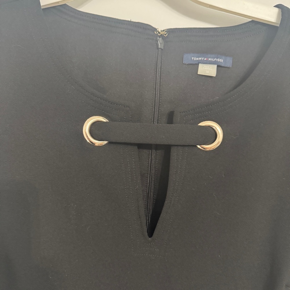 TOMMY HILFIGER Women's Black Short Sleeve Keyhole Above The Knee Shift Dress 14 - Picture 11 of 14